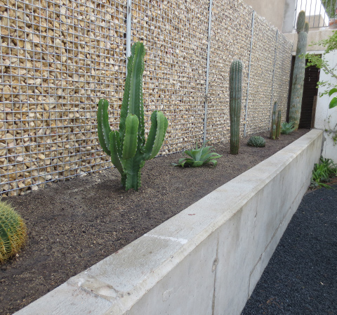 .Diseño de jardineras con gaviones.