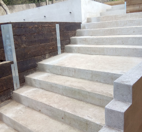 .Realización de escaleras de obra.